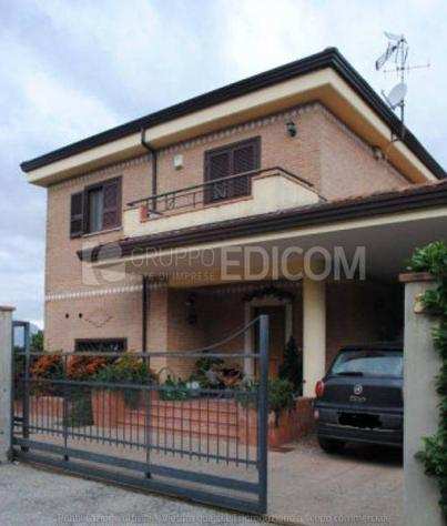 Abitazione in villini di 653 mq in vendita a Benevento - Rif. 4401716