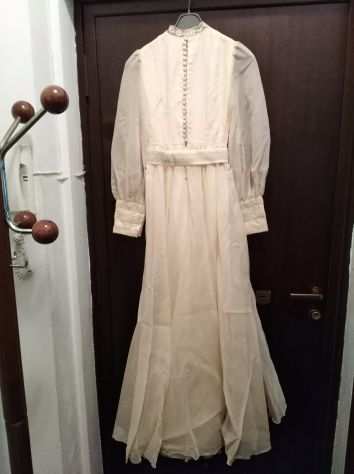 abito da sposa taglia 42 prodotto da lsquoCasa della Sposarsquo a fine anni rsquo70