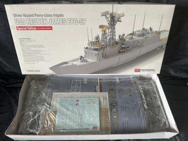 Academy, Tamiya - Kit Montaggio Yamato 1700, USS Reuben James 1350 - 2000-presente