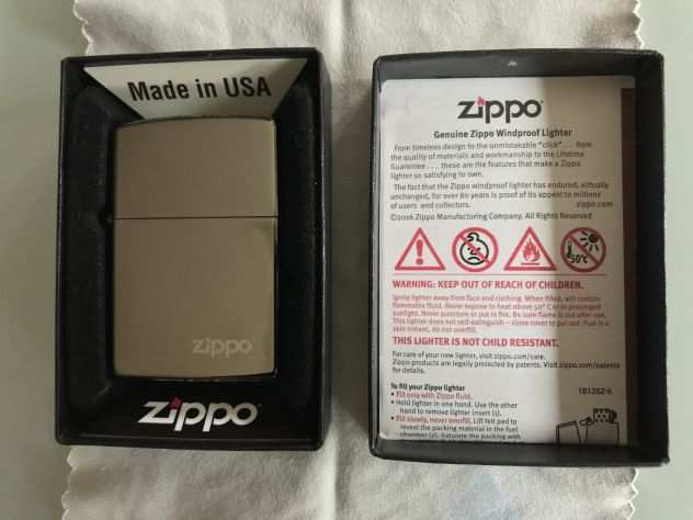 Accendino Zippo Black Ice come nuovo con logo inciso con ricambi originali