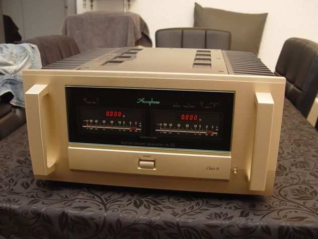 Accuphase A-75 Amplificatore