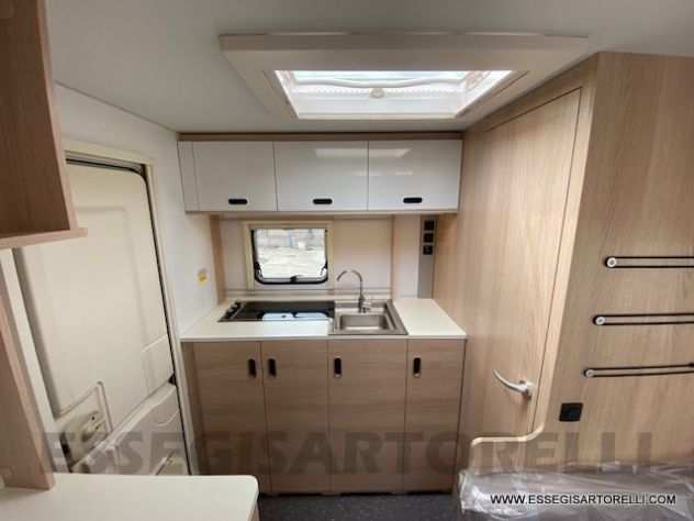 ADRIA AVIVA 442 PH CARAVAN 4 POSTI 2021 UNIPTOPTIETARIO VERANDA AKS