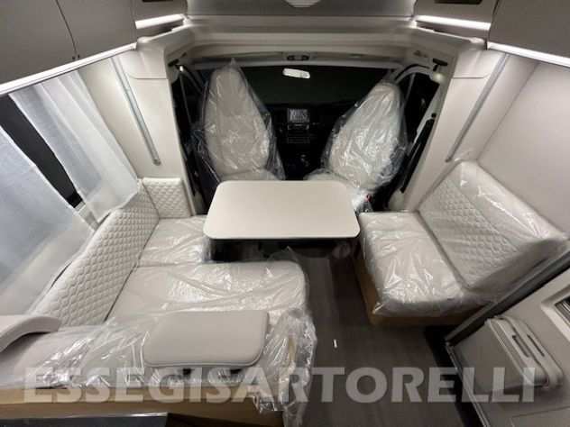 ADRIA NEW MATRIX M 670 SL GAMMA 2024 LETTO NAUTICO , GARAGE, BASCULANTE FIAT