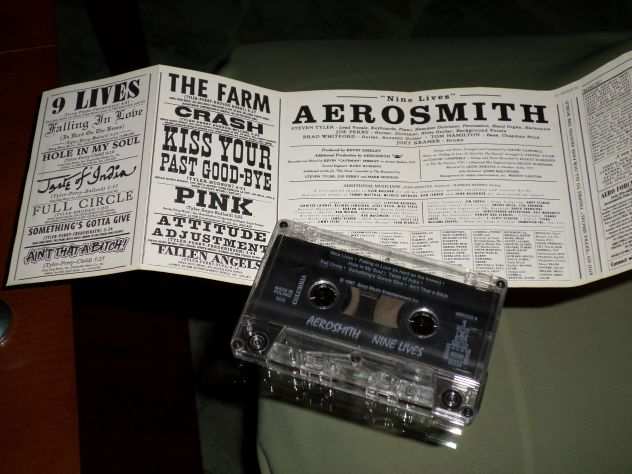 AEROSMITH - Nine Lives - Cassette,Tape,MC,K7 1997 Columbia