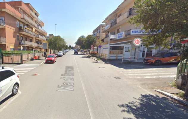 AFFITTASI AMPIO APPARTAMENTO 80MQ TORRENOVA                       700 euro