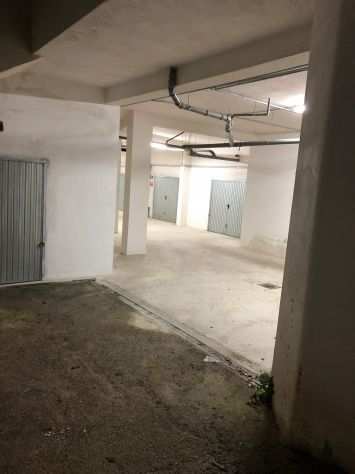 AFFITTASI BOX garage deposito - MADDALONI - CE-