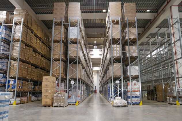 Affittasi magazzino  spazi logistici 500 metri quadri Latina