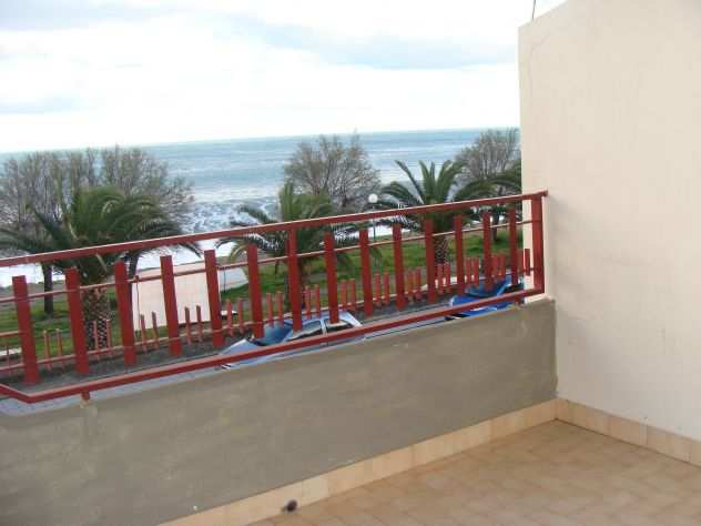 affitti appartamento panoramico climatizzato con vista mare a Nizza di sicilia