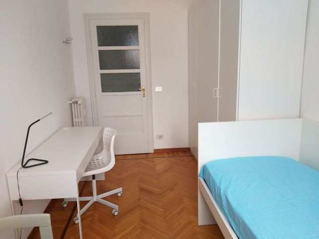 AFFITTO CAMERA SINGOLA CON BAGNO PRIVATO IN VIA VALEGGIO 23 (POLITECNICO)