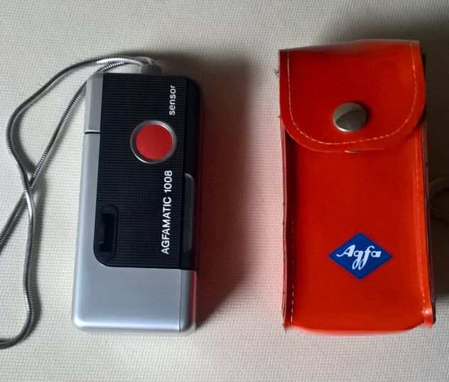 Agfa Agfamatic 1008 Sensor, macchina fotografica con custodia (LEGGERE TESTO)