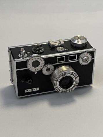 Agfa, Argus, Kodak Click II - C3 - Brownie 8mm