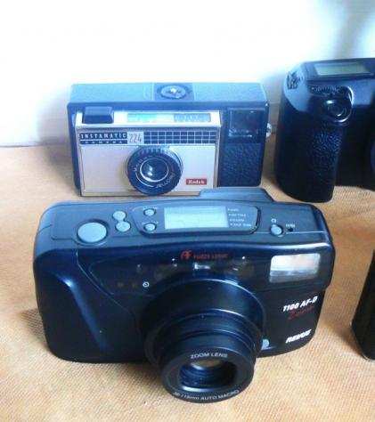 Agfa, Canon, Foto Quelle, Kodak, Maginon  lot of 6 cameras of different types and brands. Fotocamera analogica