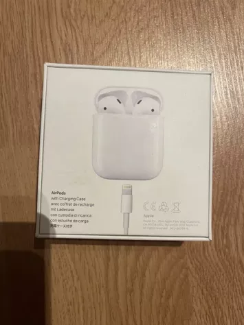 AirPods