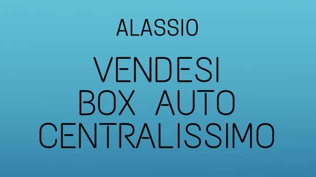 Alassio box centrale a pochi passi dal mare in struttura protetta