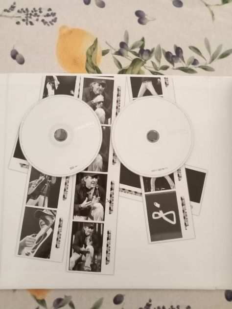 Album Tracks 2 di Vasco Rossi composto da nr.1 CD e nr. 1 DVD