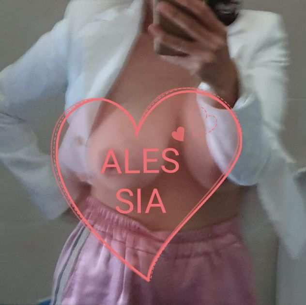 ALESSIA HOT PRIMA VOLTA