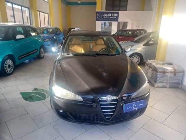 ALFA ROMEO 147 1.9 MJTD ECONOMICO