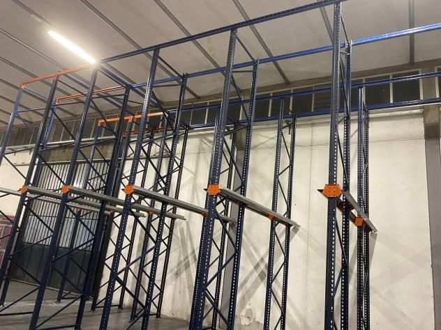Allestimento magazzino