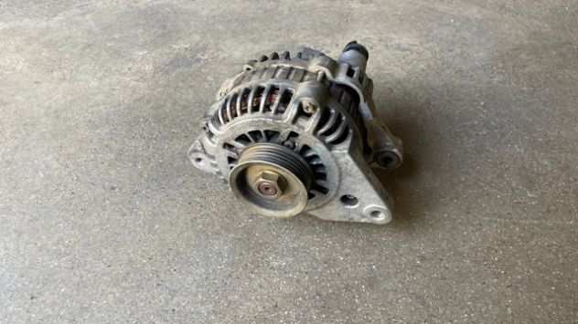 Alternatore Mitsubishi Pajero Sport 3.0 V6 del 2000 (MD350608)