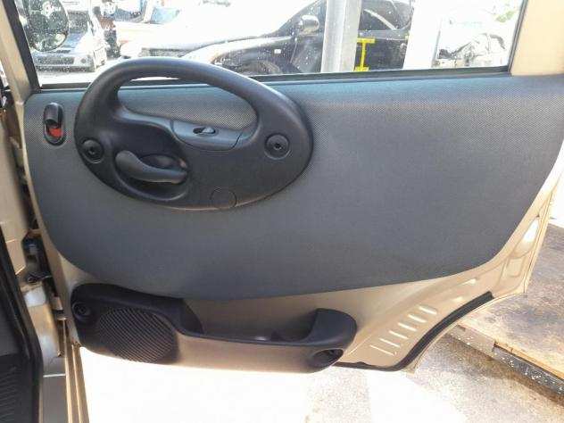 ALZACRISTALLO PORTA POST. DX. FIAT MULTIPLA laquoIIraquo (2004)