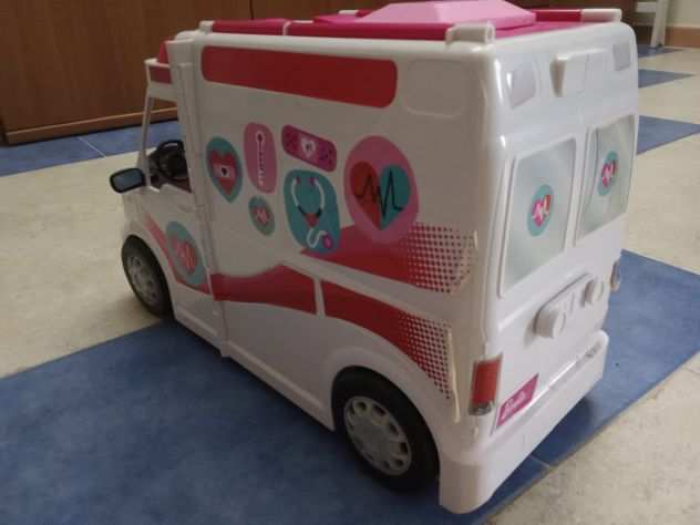 Ambulanza Barbie
