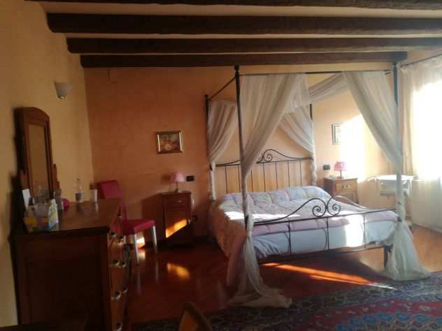 Ampia stanza matrimoniale - Borgo Roma - Verona