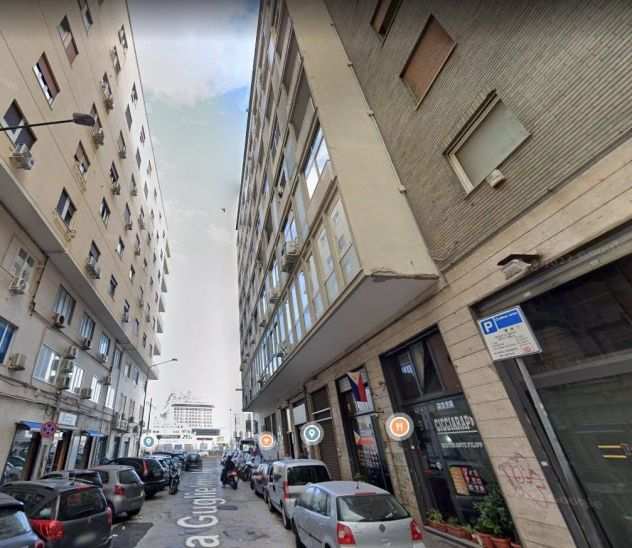 Ampio appartamento zona Porto