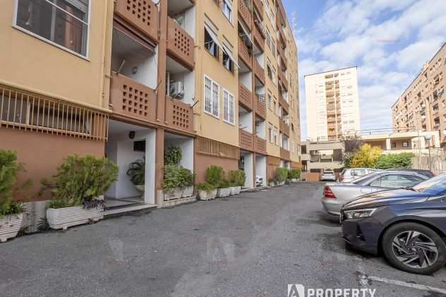 AMPIO QUADRILOCALE BALCONATO CON POSTO AUTO E CANTINA