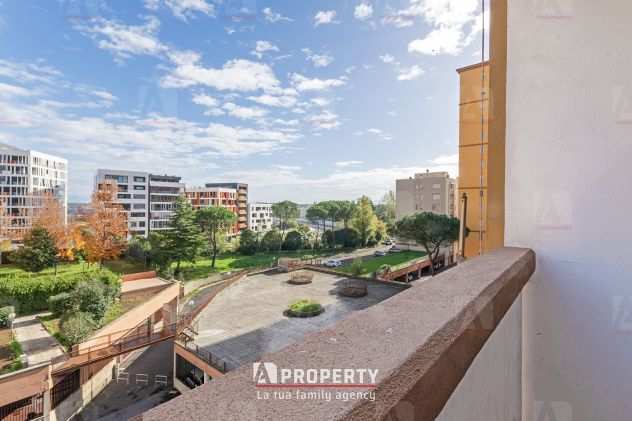 AMPIO QUADRILOCALE BALCONATO CON POSTO AUTO E CANTINA