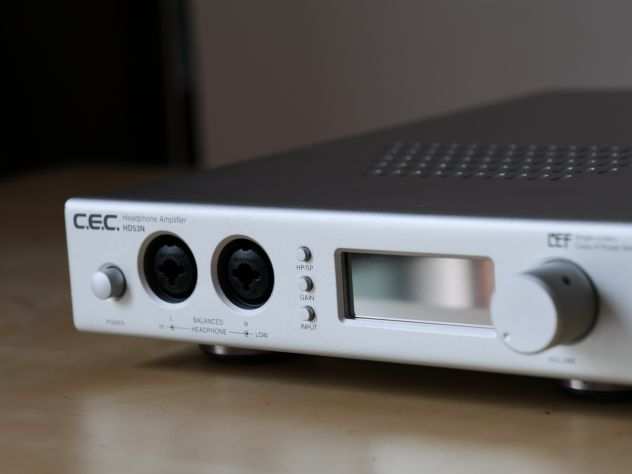 amplificatore per cuffie e diffusori bilanciato CEC hd53n