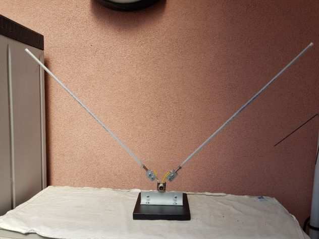 Antenna da tavolo per radioamatori