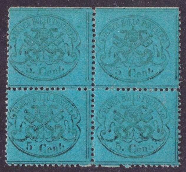 Antichi Stati italiani - Stato Pontificio 1868 - 5 centesimi azzurro scuro in quartina, con varieta - Sassone NN. 25d, 25dh