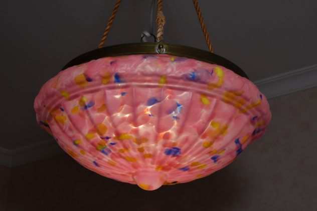 Antico lampadario in vetro di Murano rosa.