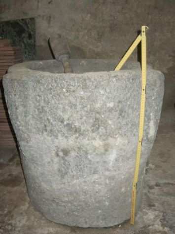 Antico Mortaio in pietra