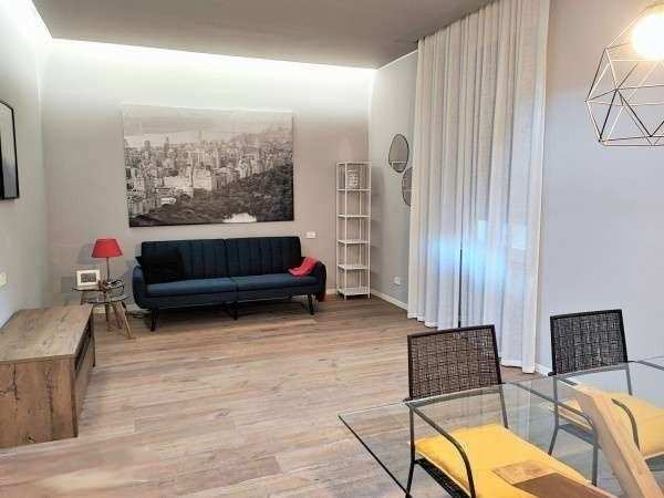 Appartamento con 2 stanze a Milano.  600 