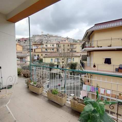 Appartamento con terrazza panoramica a Palombara Sabina