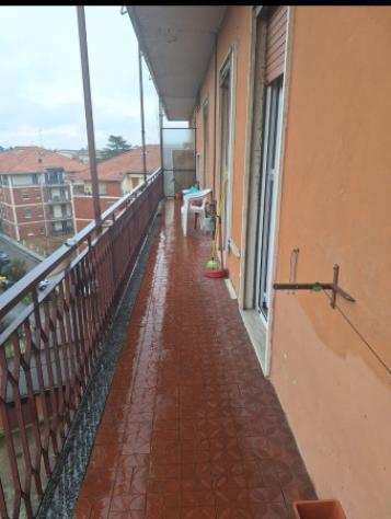 Appartamento di 100 msup2 con 3 locali in affitto a Pavia