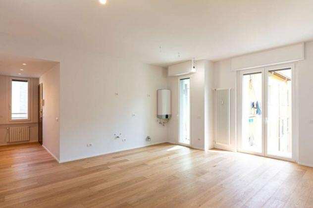 Appartamento di 101 msup2 con 3 locali in vendita a Milano