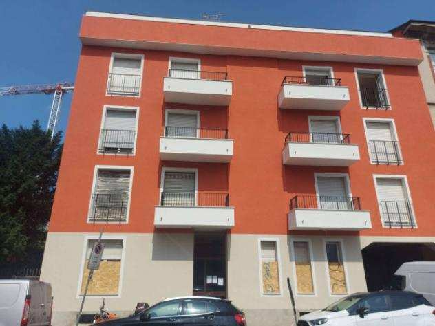 Appartamento di 102 msup2 con 3 locali in affitto a Milano