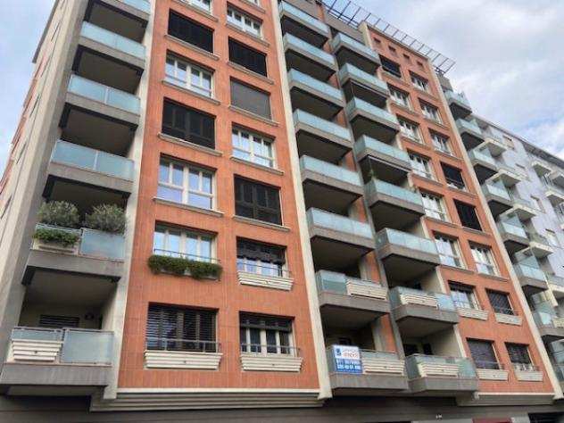 Appartamento di 103 msup2 con 4 locali in vendita a Torino