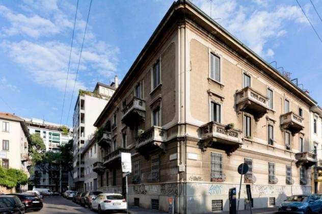Appartamento di 106 msup2 con 2 locali in vendita a Milano