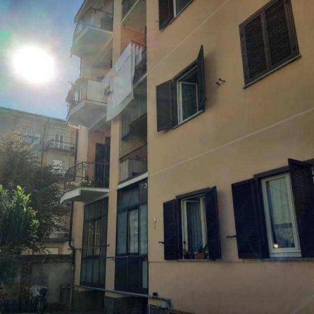 Appartamento di 107 msup2 con 5 locali in vendita a Cuneo