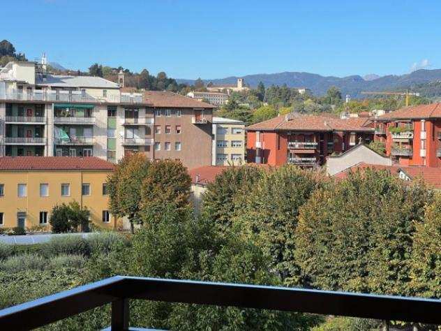 Appartamento di 119 msup2 con 3 locali e box auto doppio in vendita a Bergamo
