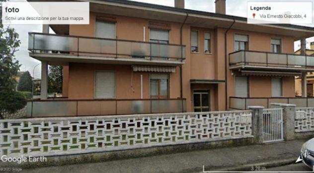 Appartamento di 119 msup2 con 4 locali e box auto in vendita a Piacenza