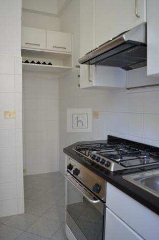 Appartamento di 120 msup2 con 4 locali in affitto a Genova