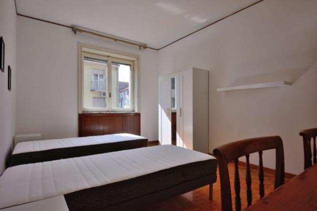 Appartamento di 120 msup2 con 4 locali in affitto a Milano