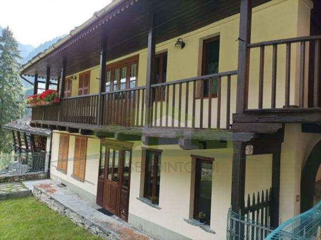 Appartamento di 120 msup2 con 5 locali in affitto a Alagna Valsesia