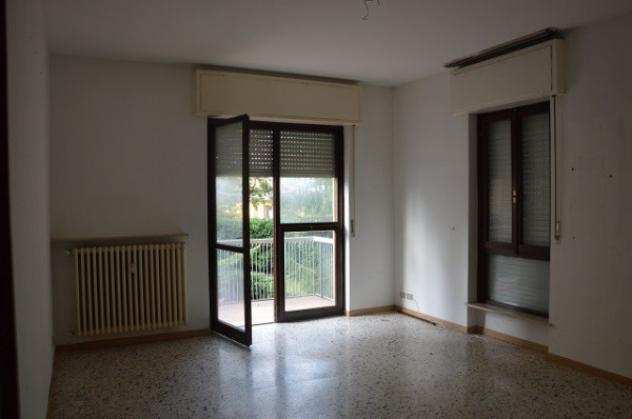 Appartamento di 124 msup2 con 4 locali in vendita a Varese
