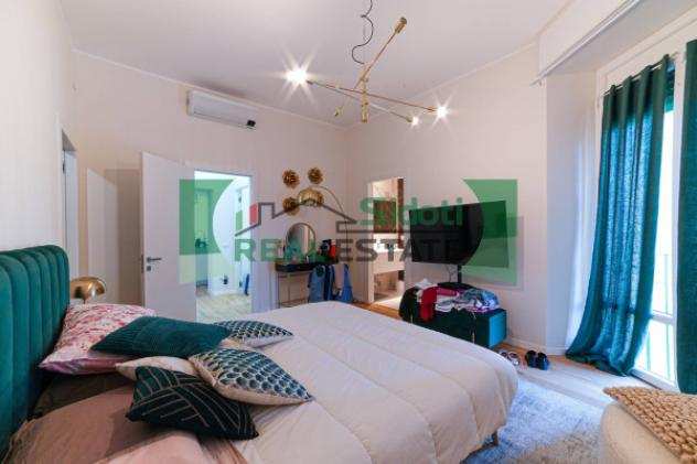 Appartamento di 130 msup2 con 3 locali in affitto a Milano
