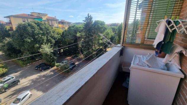 Appartamento di 130 msup2 con piugrave di 5 locali e box auto in vendita a Firenze